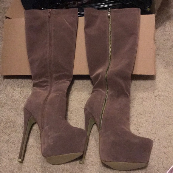 ‼️SOLD‼️Platform boots - Picture 2 of 5